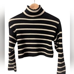 ZARA Striped Cropped Long Sleeve Top/Sweater Size 9/10 Black & White